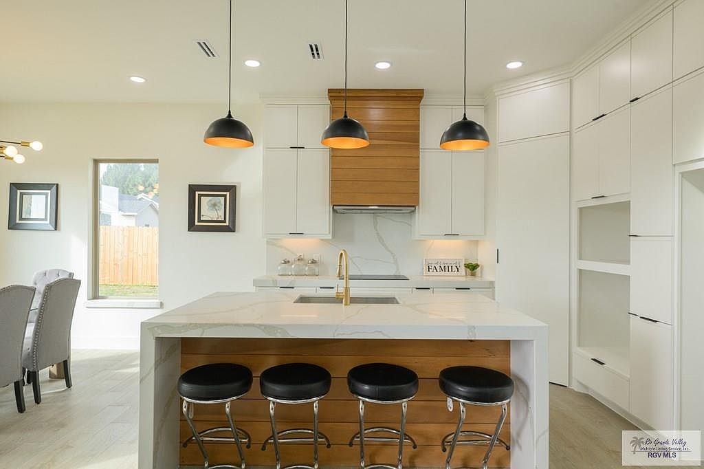 2613 Max St Harlingen, TX 78552 | Single Family