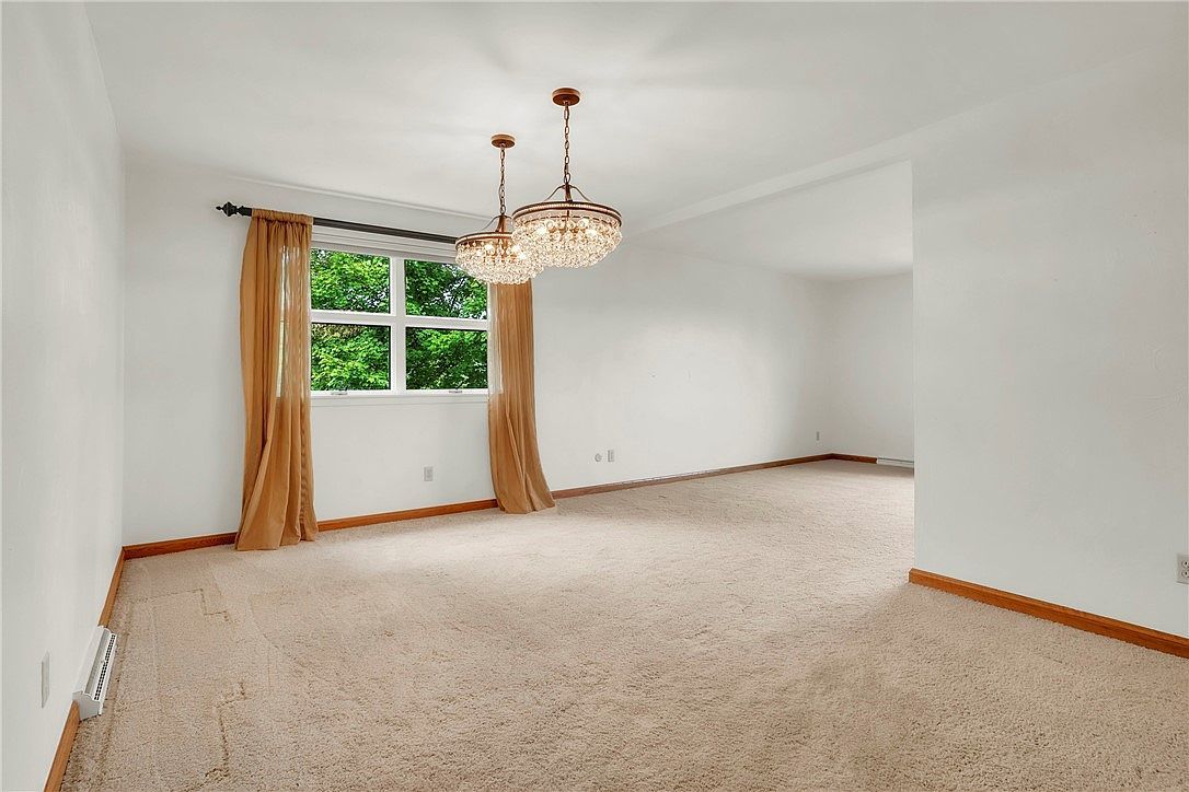 208 Kozy Corner Rd Valencia, PA 16059  | Single Family