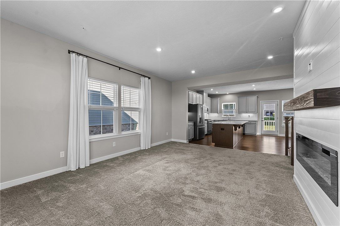 1050 Adair Ave Valencia, PA 16059 | New build