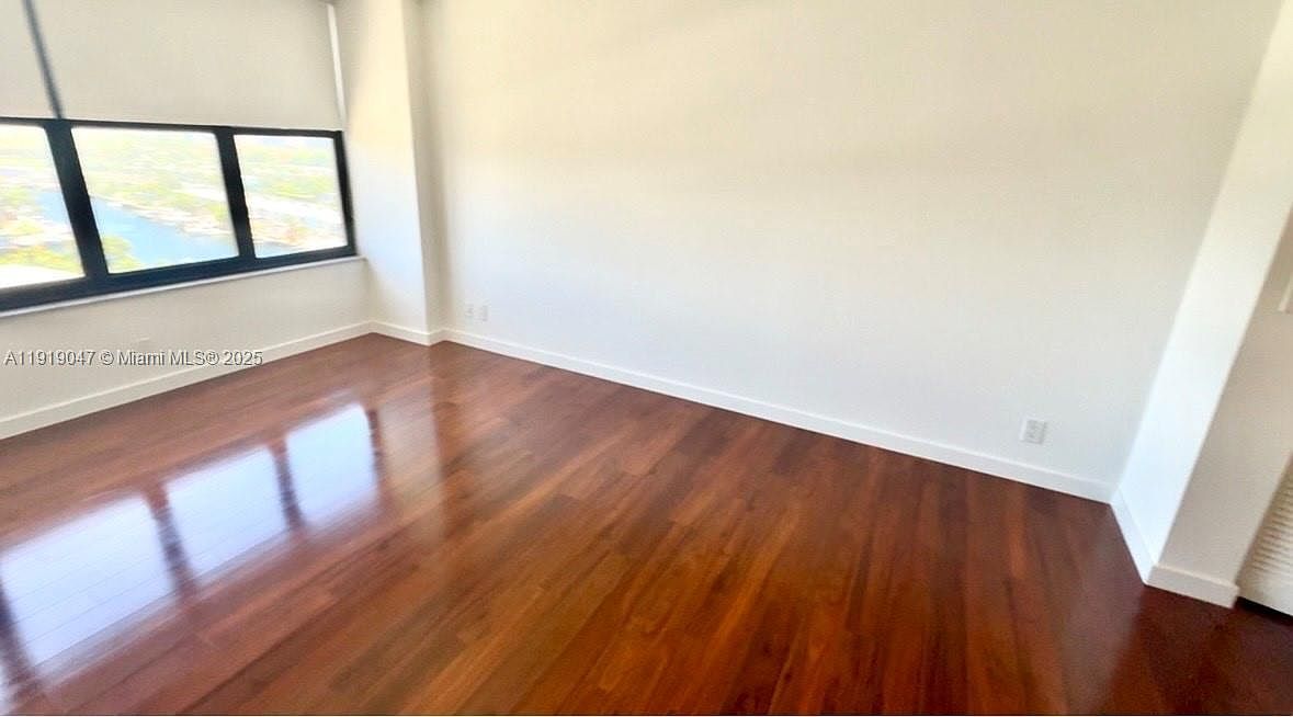 2500 Parkview Dr APT 1109 Hallandale, FL 33009  | Condominium