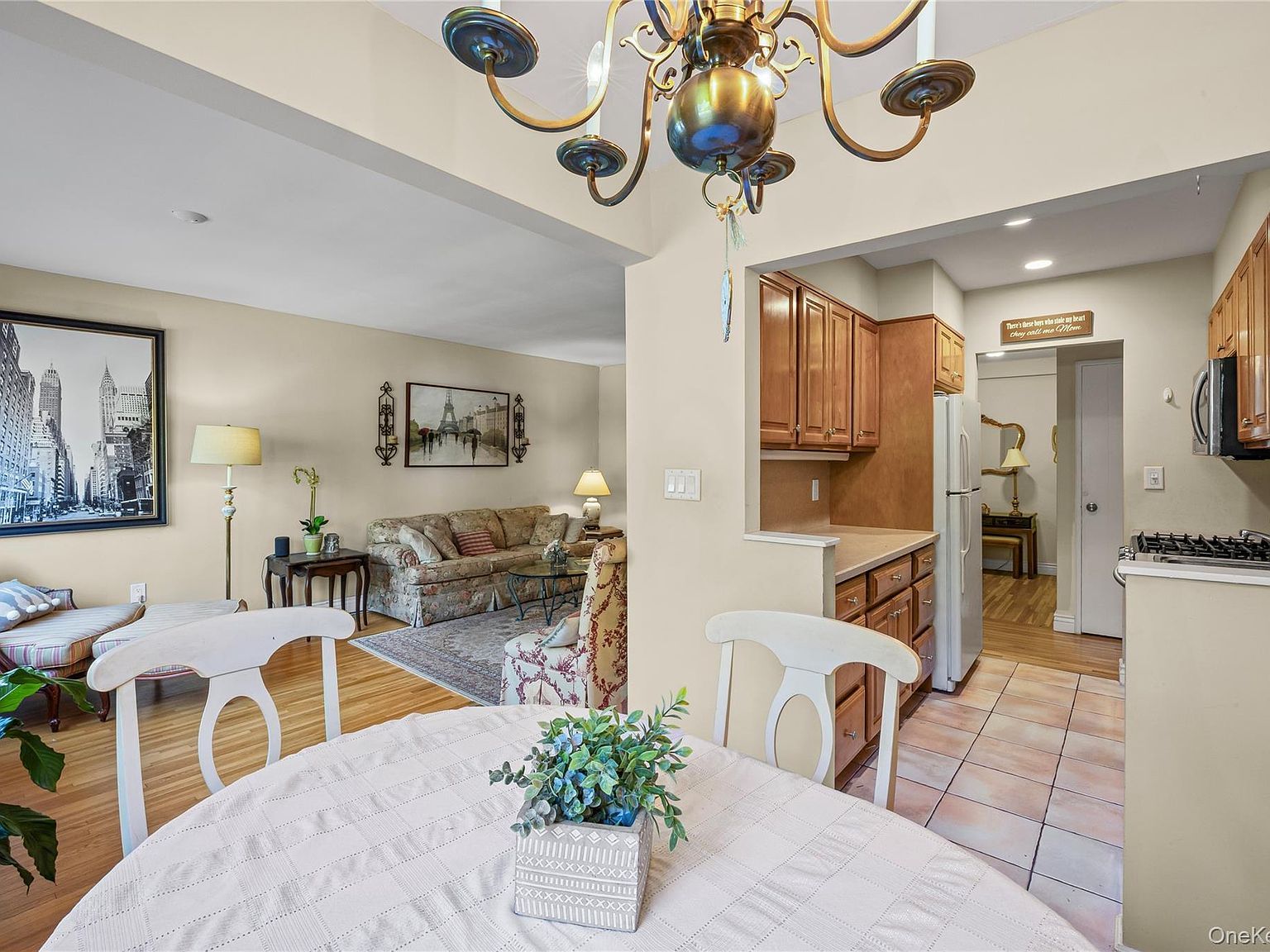 120 Morris Ave APT B5 Rockville Centre, NY 11570  | Condominium