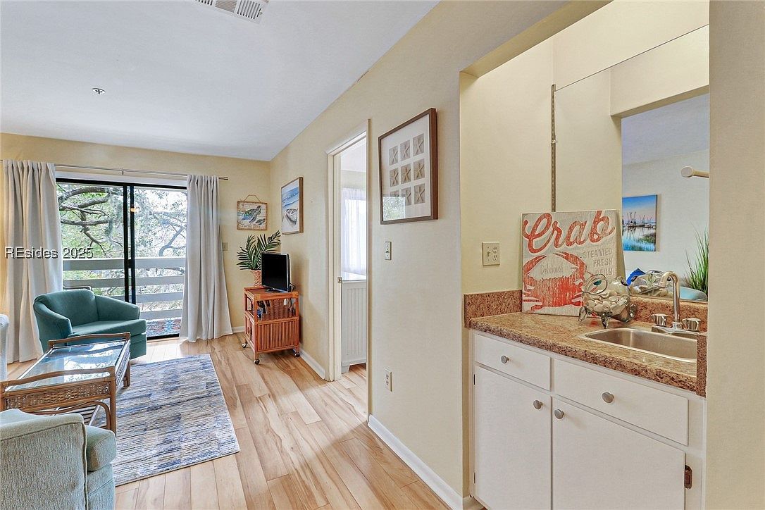 45 Folly Field Rd APT 4I Hilton Head Island, SC 29928 | Condominium