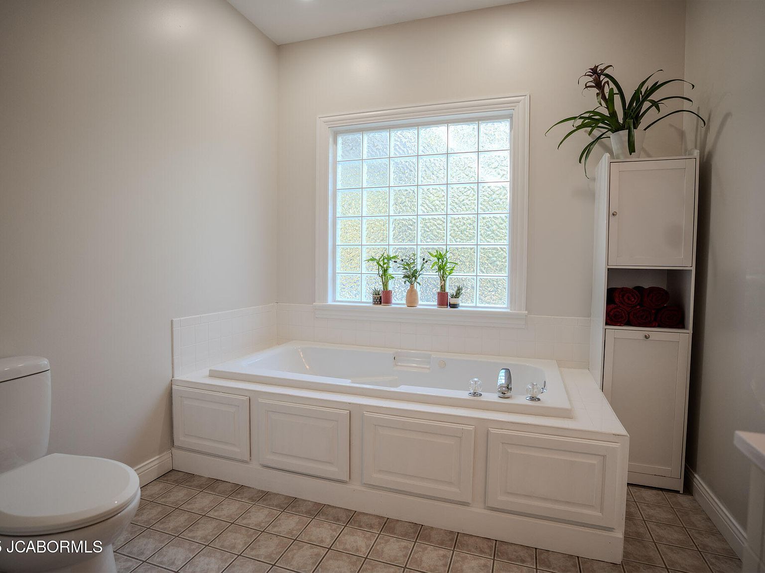 208 Renee Dr Ashland, MO 65010  | Single Family