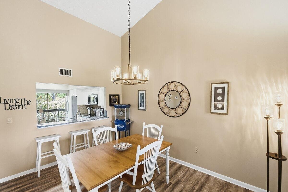 9430 Meadowood Dr APT 205 Fort Pierce, FL 34951 | Condominium