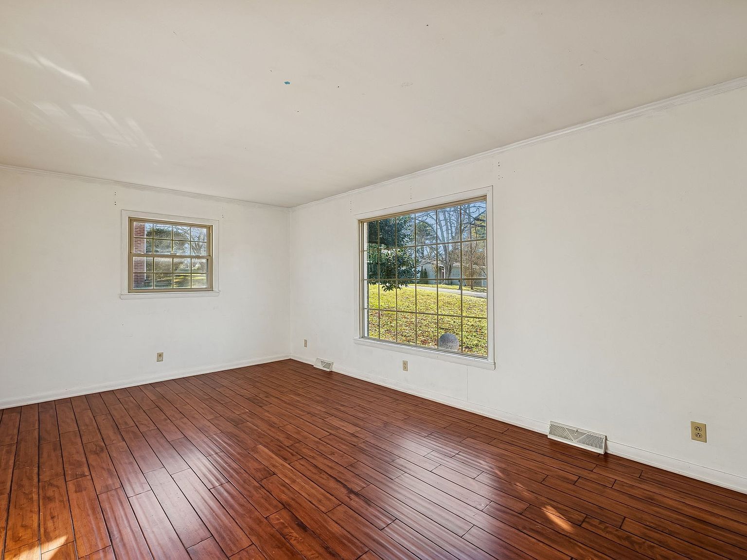 900 Camellia Dr Columbia, TN 38401  | Single Family