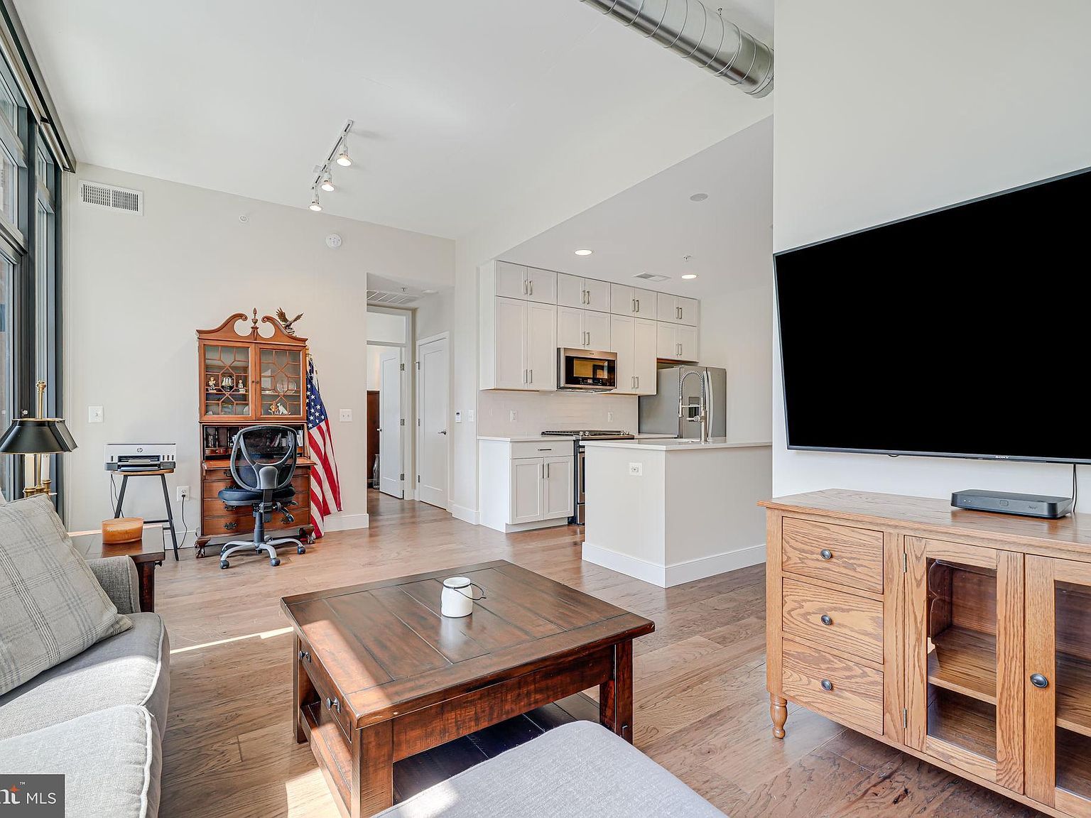 2000 Clarendon Blvd UNIT 307 Arlington, VA 22201  | Condominium