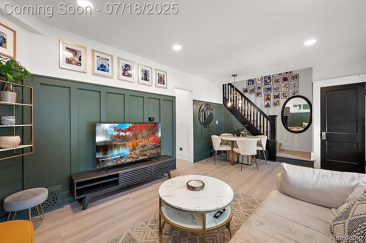 1538 S Campbell Rd Royal Oak, MI 48067  | Single Family