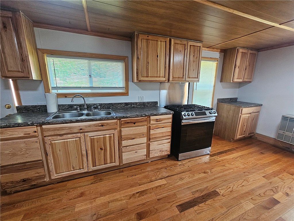 15 River Ln Chenango Forks, NY 13746  | Single Family