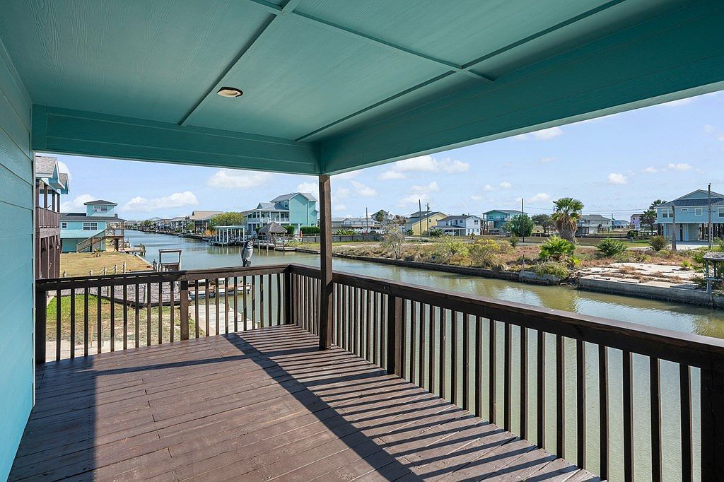 194 Sailfish Dr Rockport, TX 78382  | Single Family