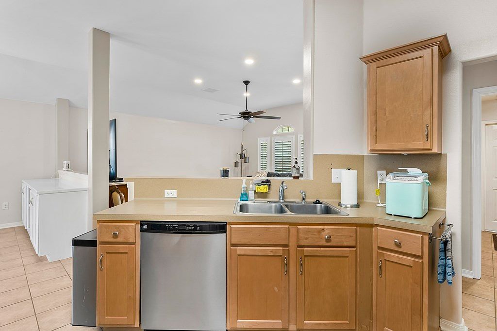 177 Whistlers Cove Rd Rockport, TX 78382 | Single Family