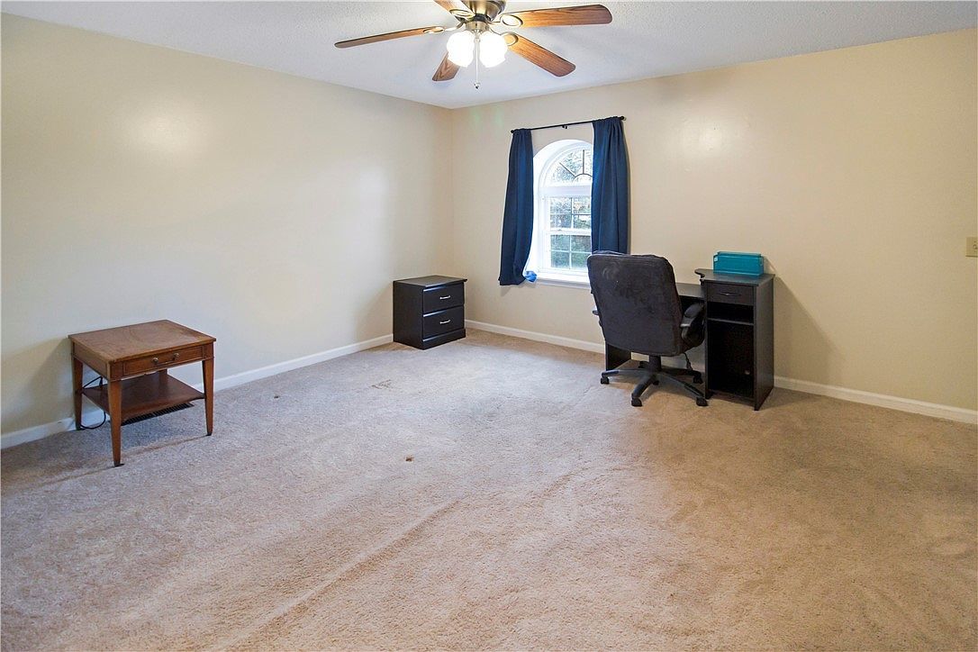 1761 Wire Rd APT 11 Auburn, AL 36832  | Condominium