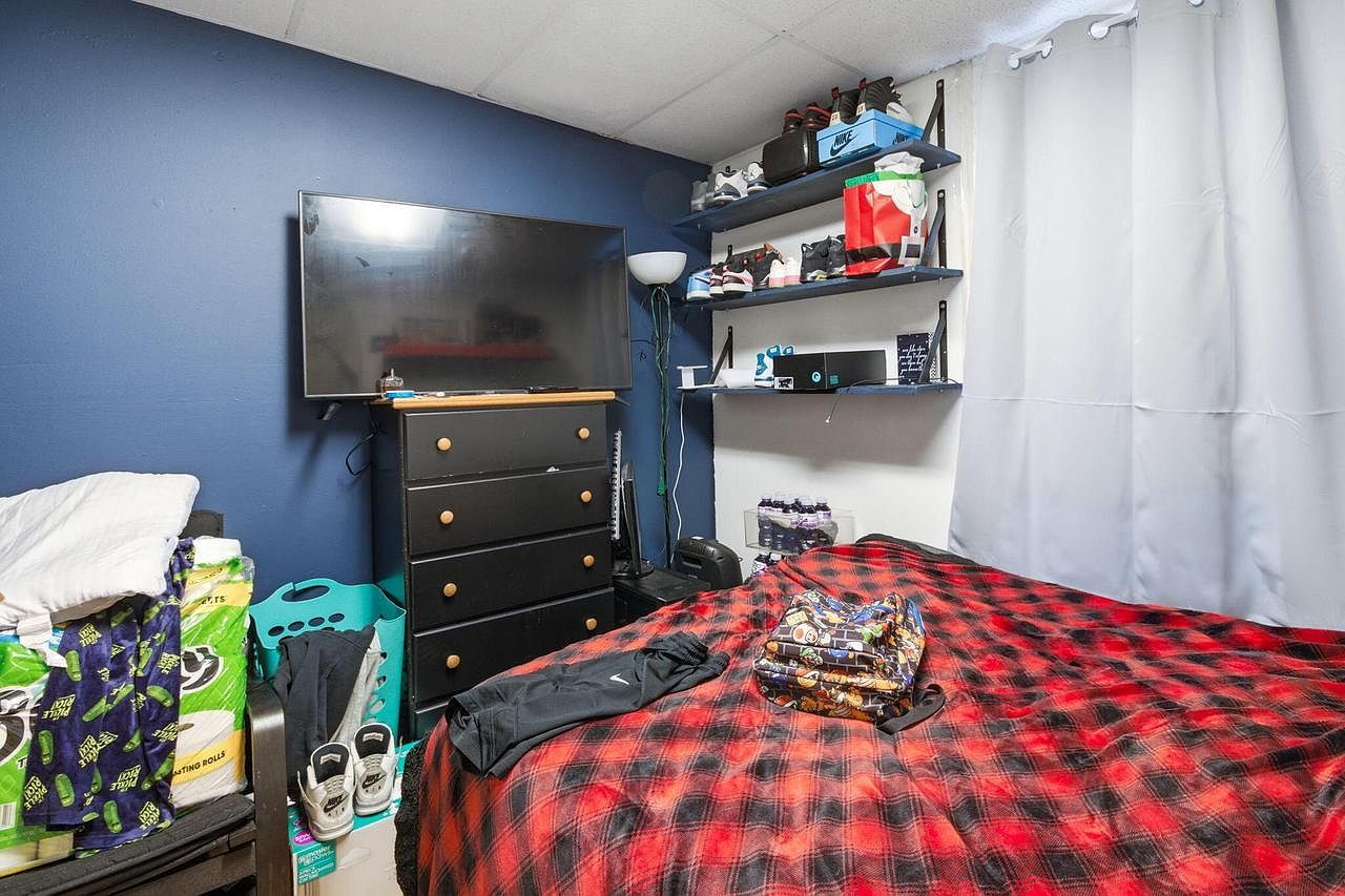 3630 E Barnard Ave Cudahy, WI 53110 | Multi Family