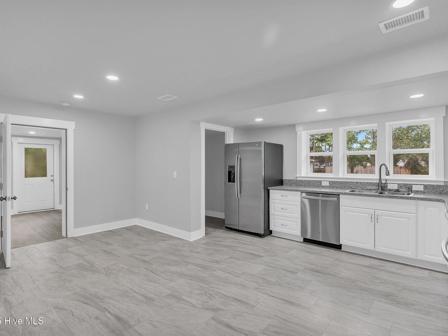 17 Burton Rd Southport, NC 28461 | Single Family