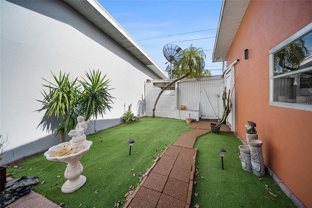 3957 Proctor Rd Sarasota, FL 34233  | Single Family