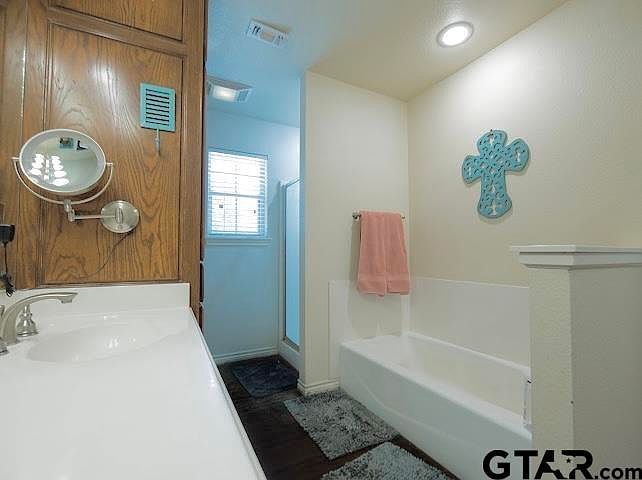 23231 Three Points Dr Frankston, TX 75763  | Single Family