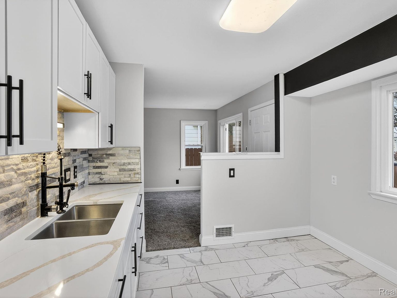 1413 Waldman Ave Flint, MI 48507  | Single Family