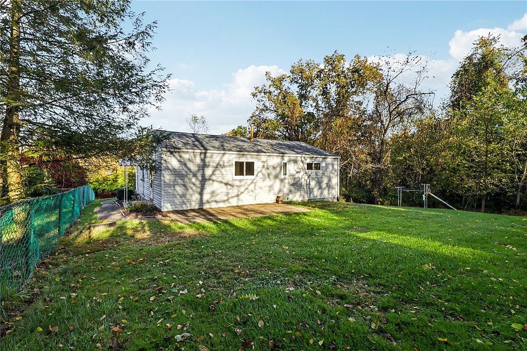 970 Pamela Dr Lower Burrell, PA 15068  | Single Family