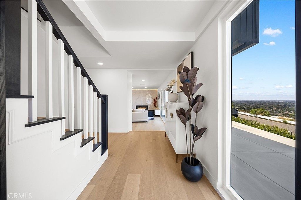 12284 Circula Panorama Santa Ana, CA 92705 | Single Family