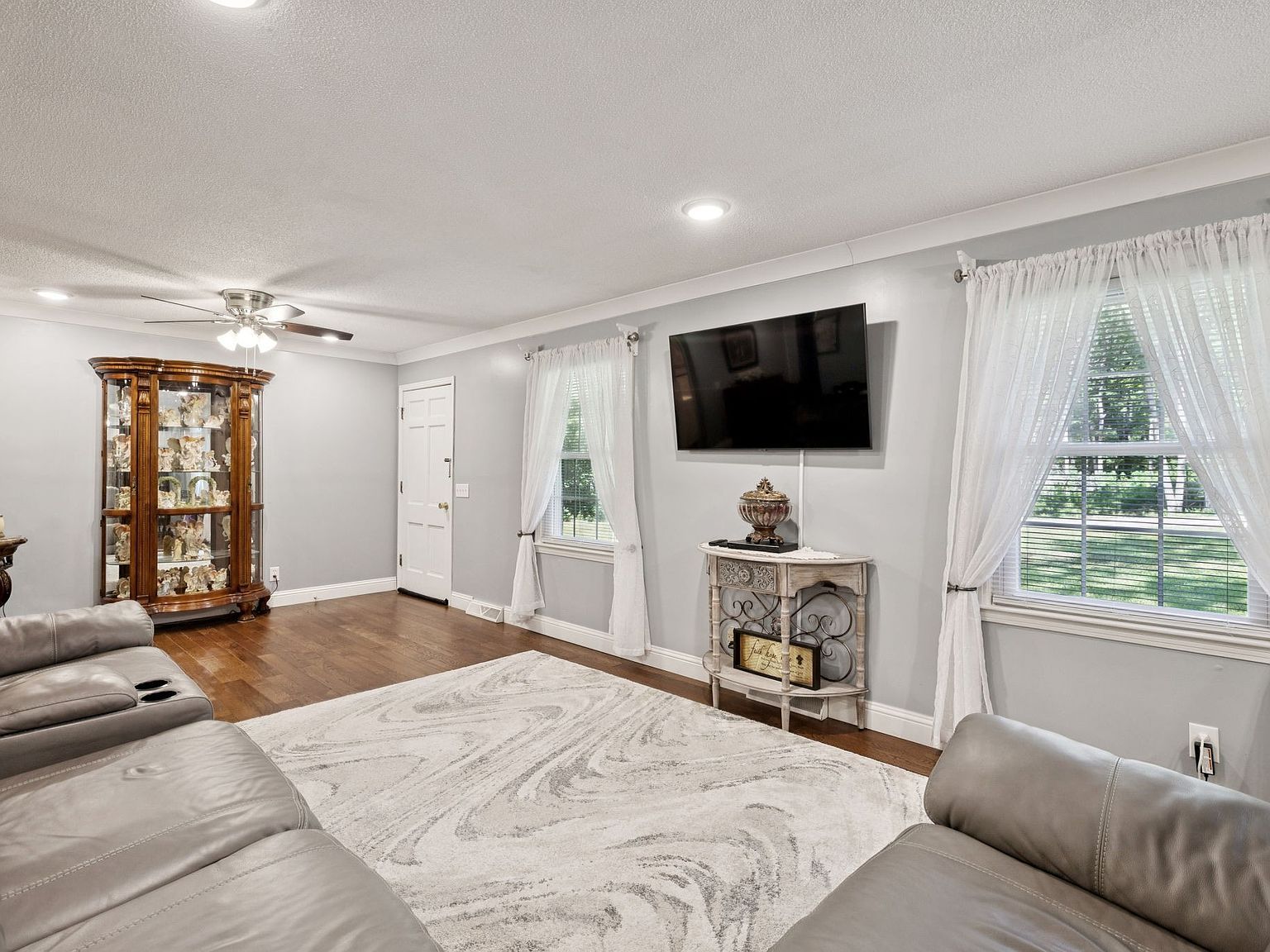 106 Dogwood Cir Waverly, TN 37185  | Single Family