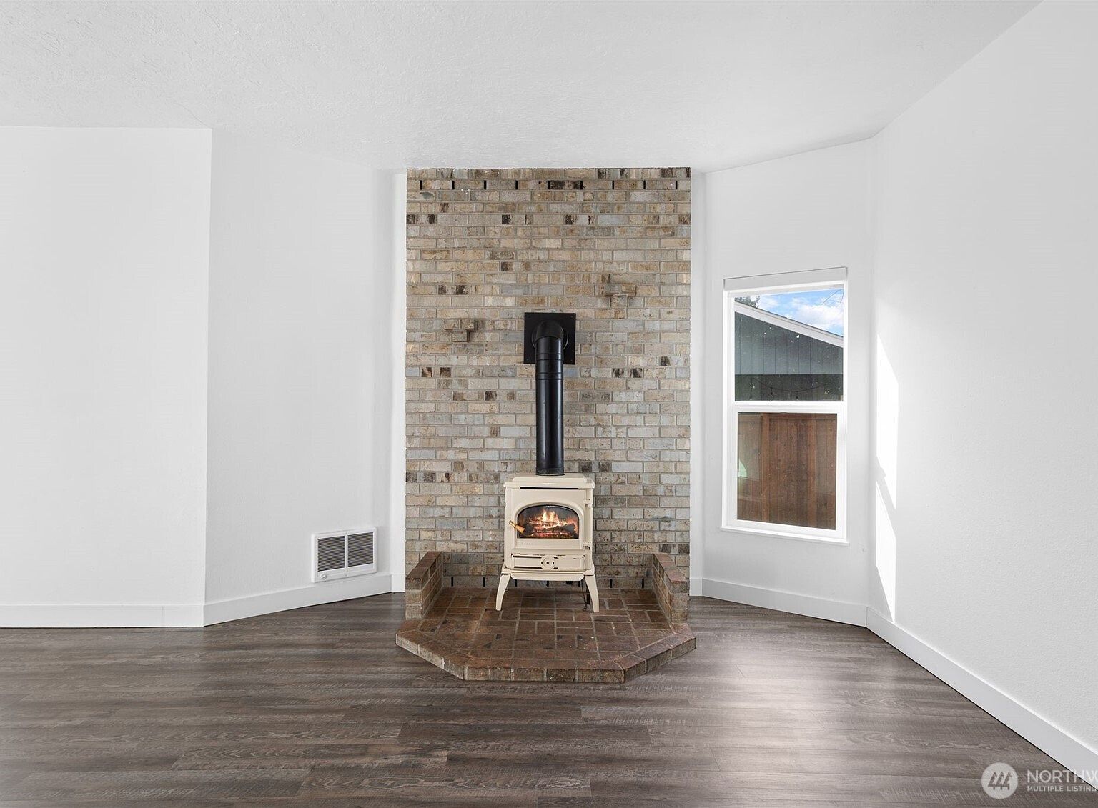 713 N Main Ave Ridgefield, WA 98642 | Single Family