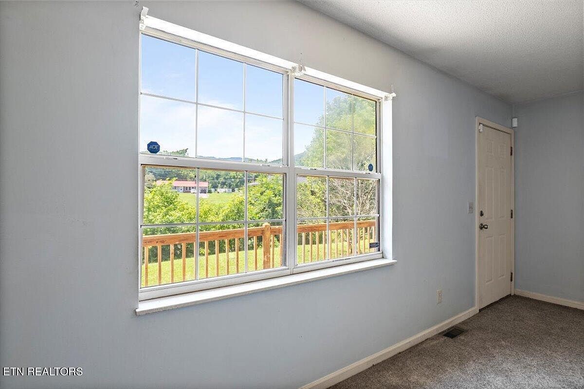 546 Park Rd Caryville, TN 37714  | Single Family