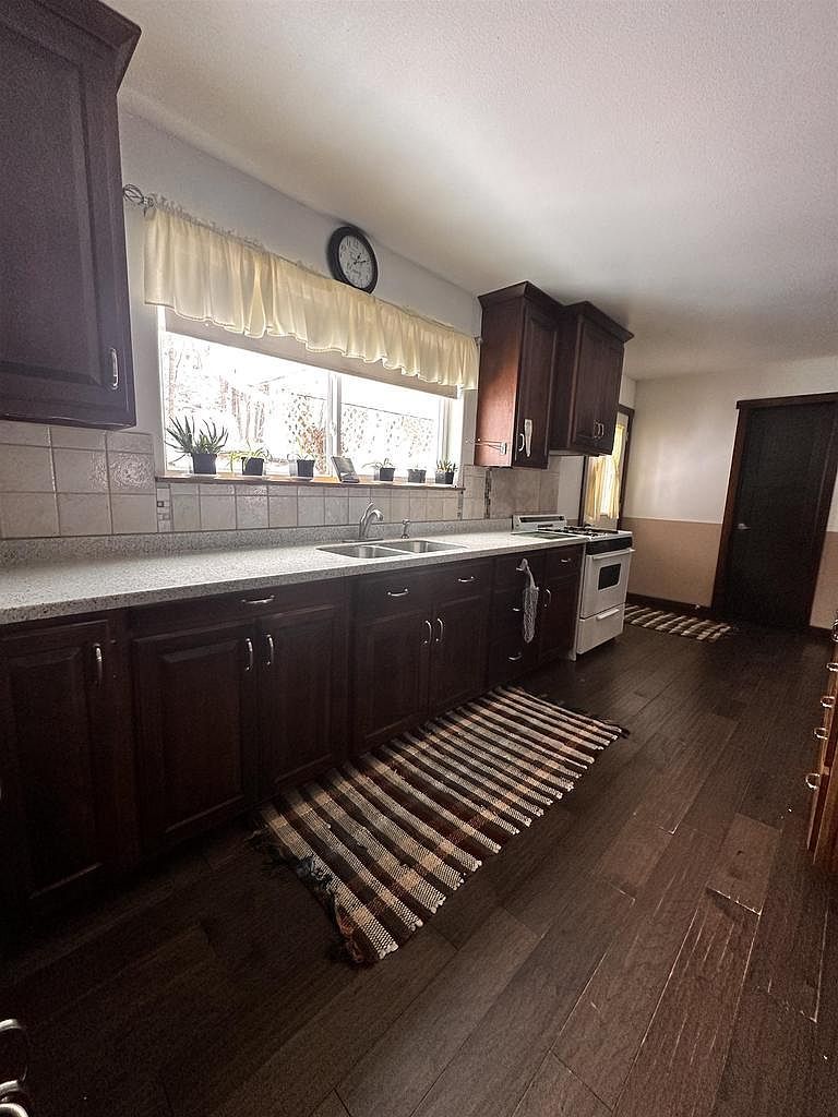 S6720 Eli Valley Rd Loganville, WI 53943  | Single Family