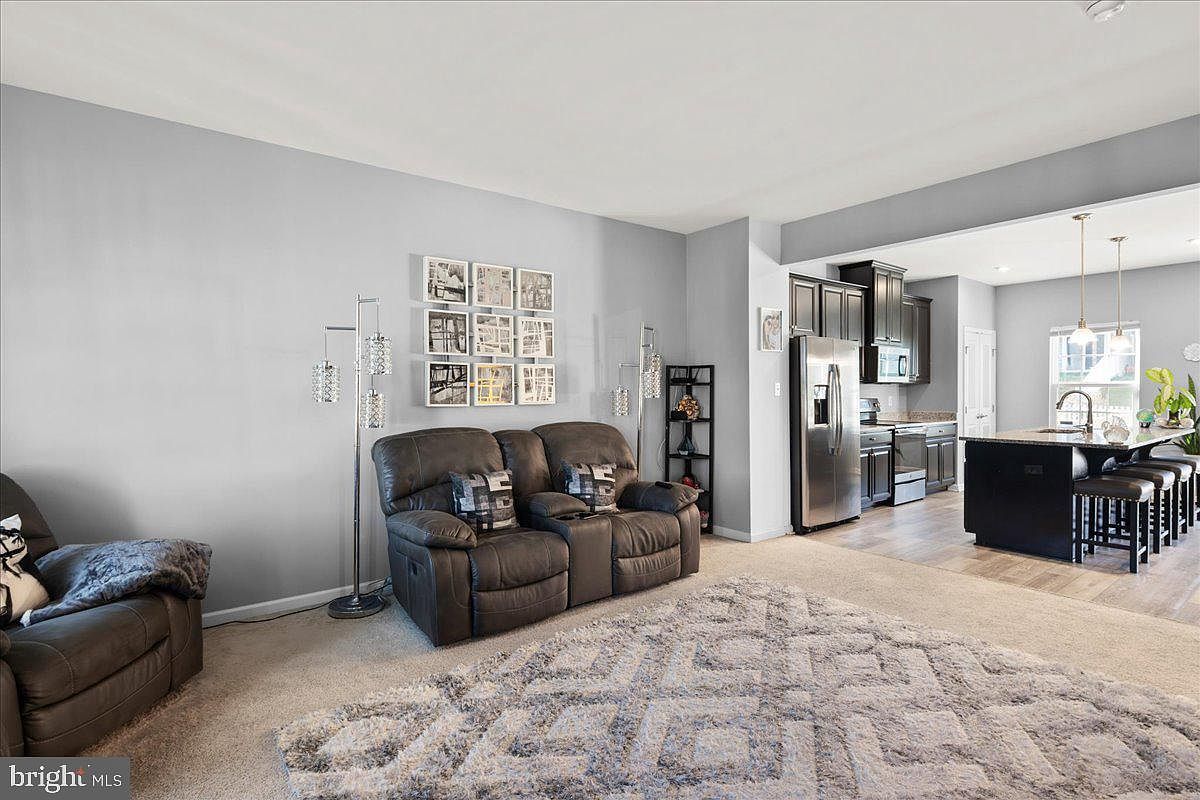 26 Quebec Ct Falling Waters, WV 25419 | New build