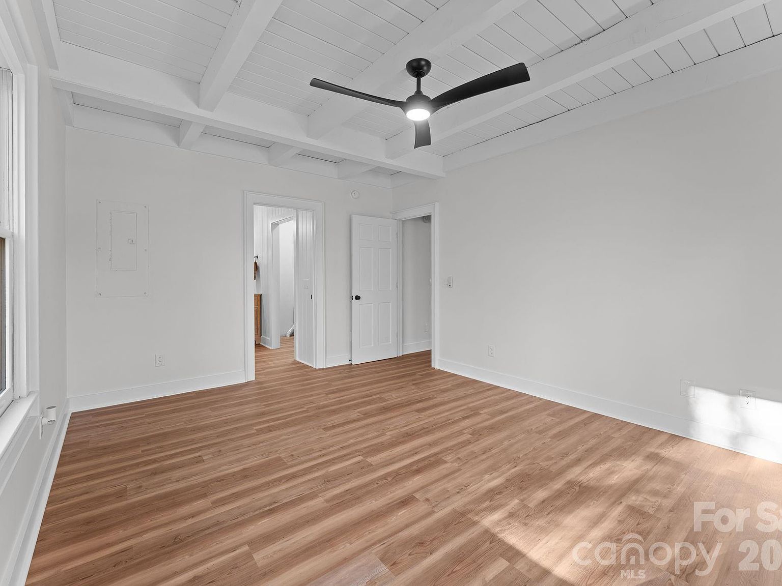 15 Glory Rd Franklin, NC 28734  | Single Family