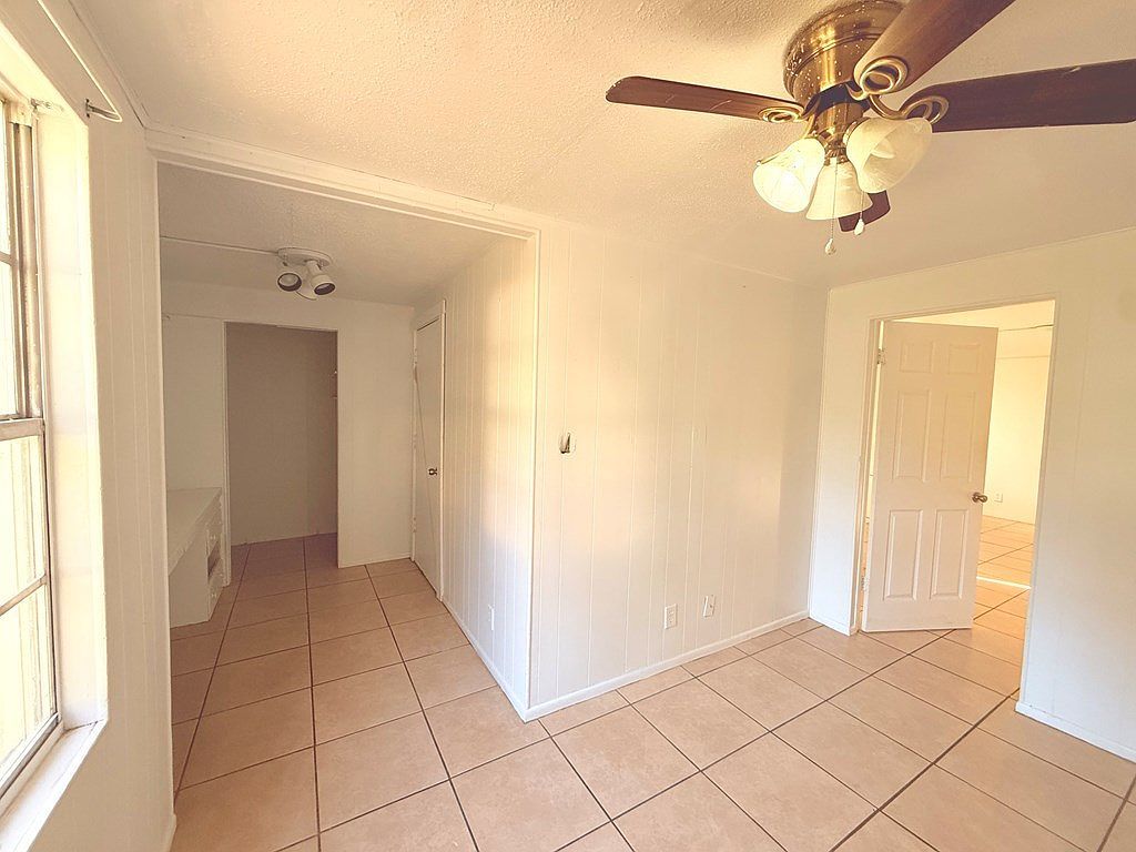 1109 Lady Claire St Rockport, TX 78382  | Single Family