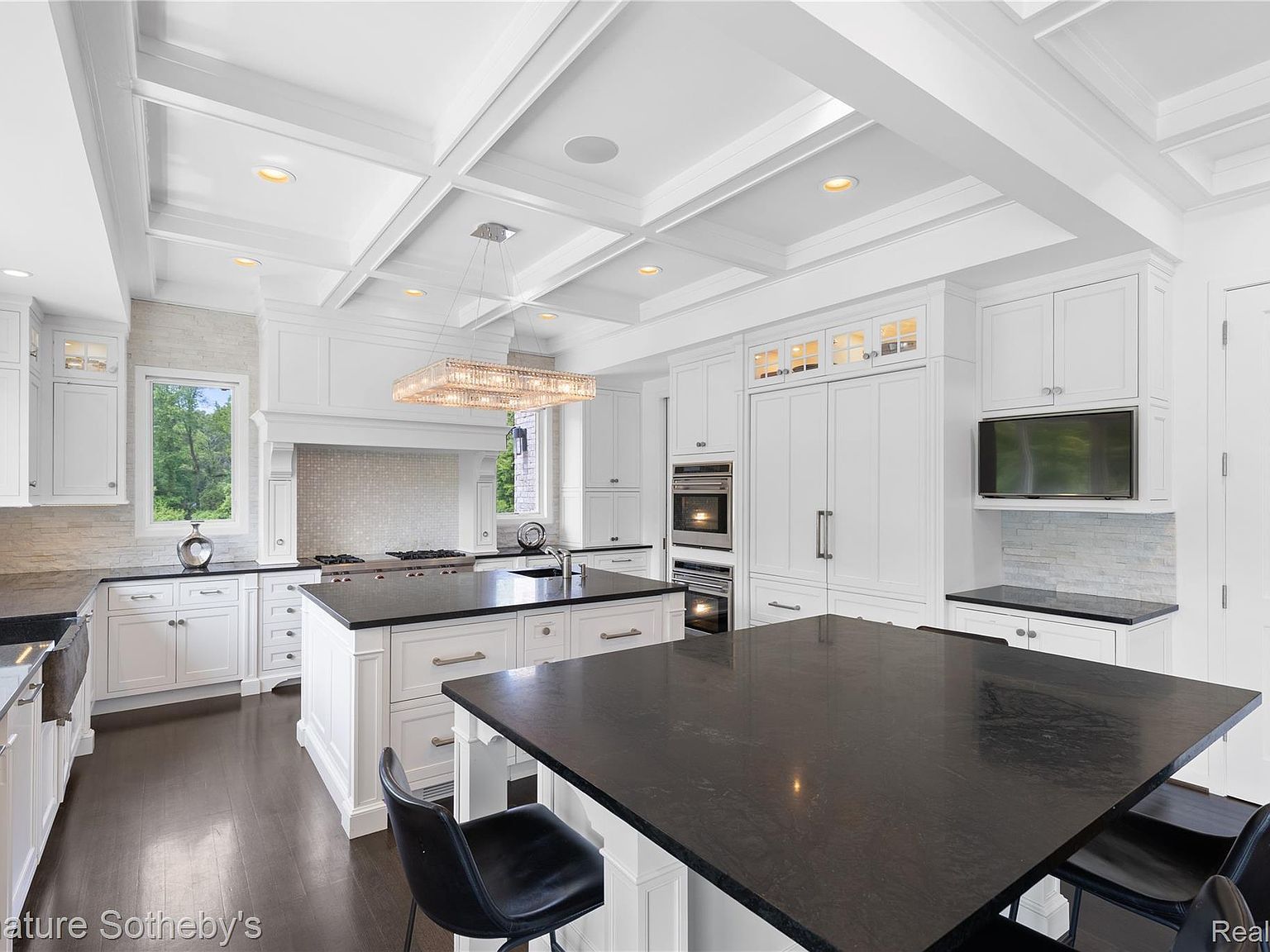 26377 Willowgreen Dr Franklin, MI 48025  | Single Family