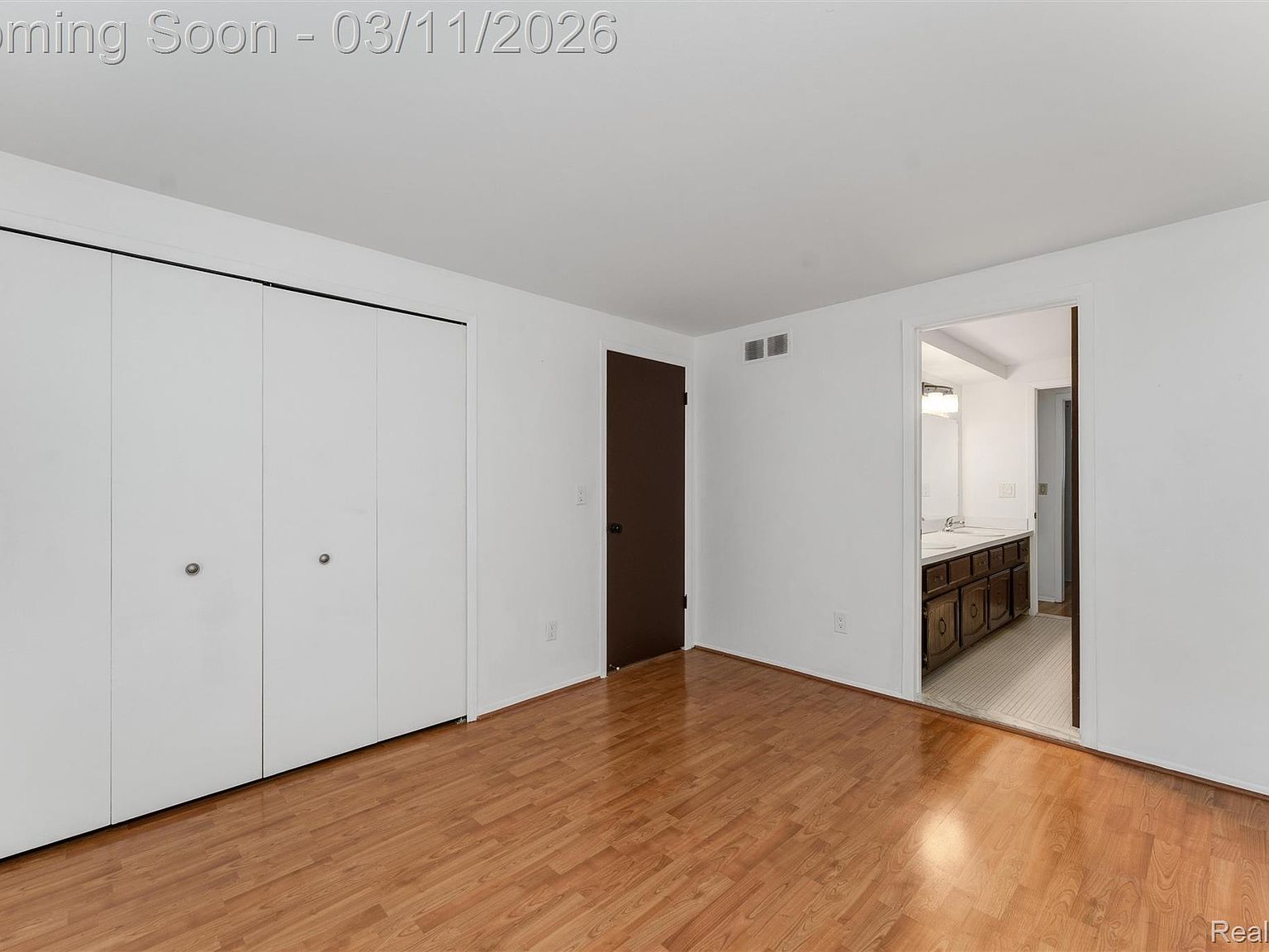 32161 W Twelve Mile Rd Farmington, MI 48334 | Condominium