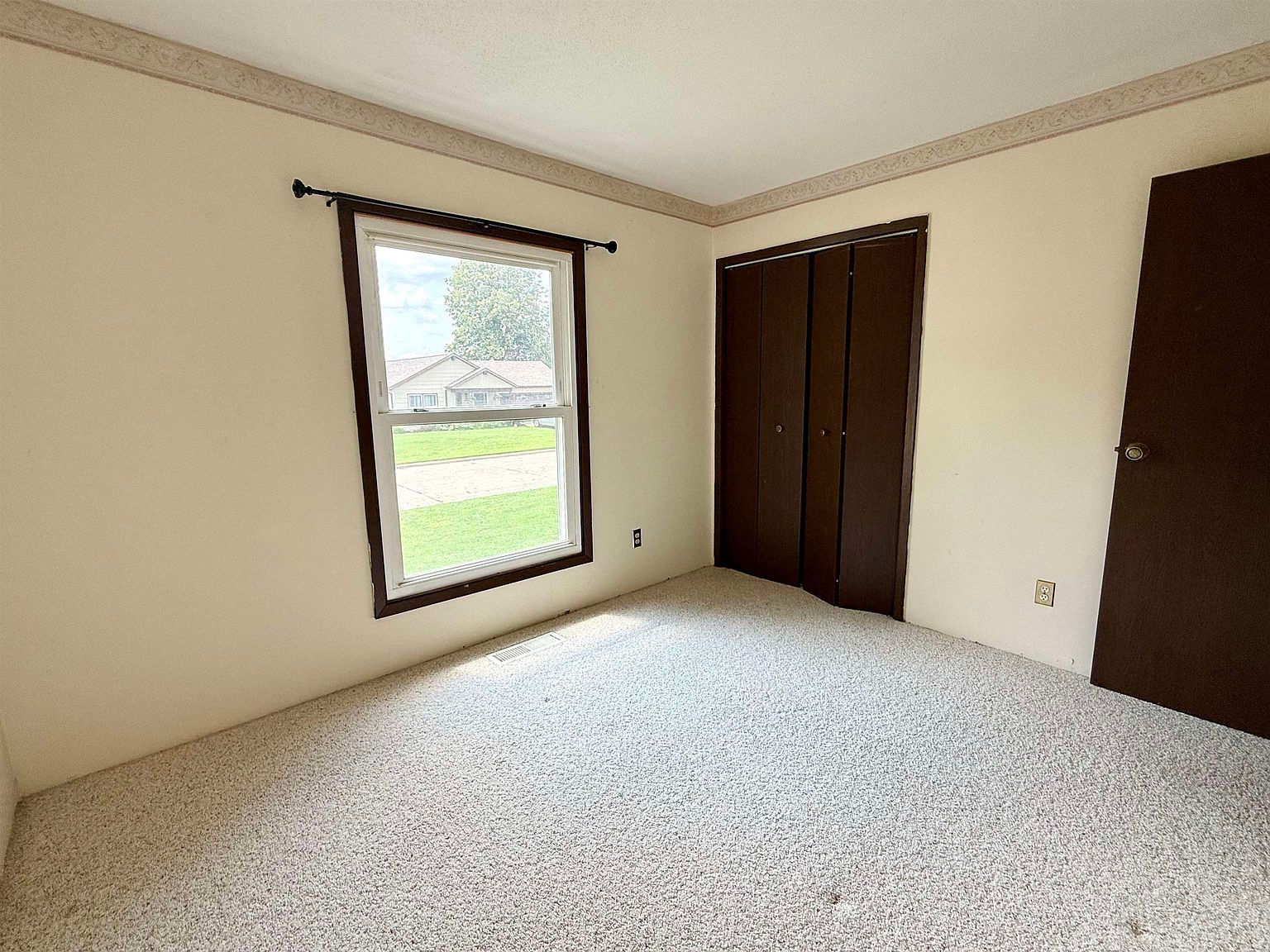 209 Southmoor Dr Spencer, IA 51301  | Single Family