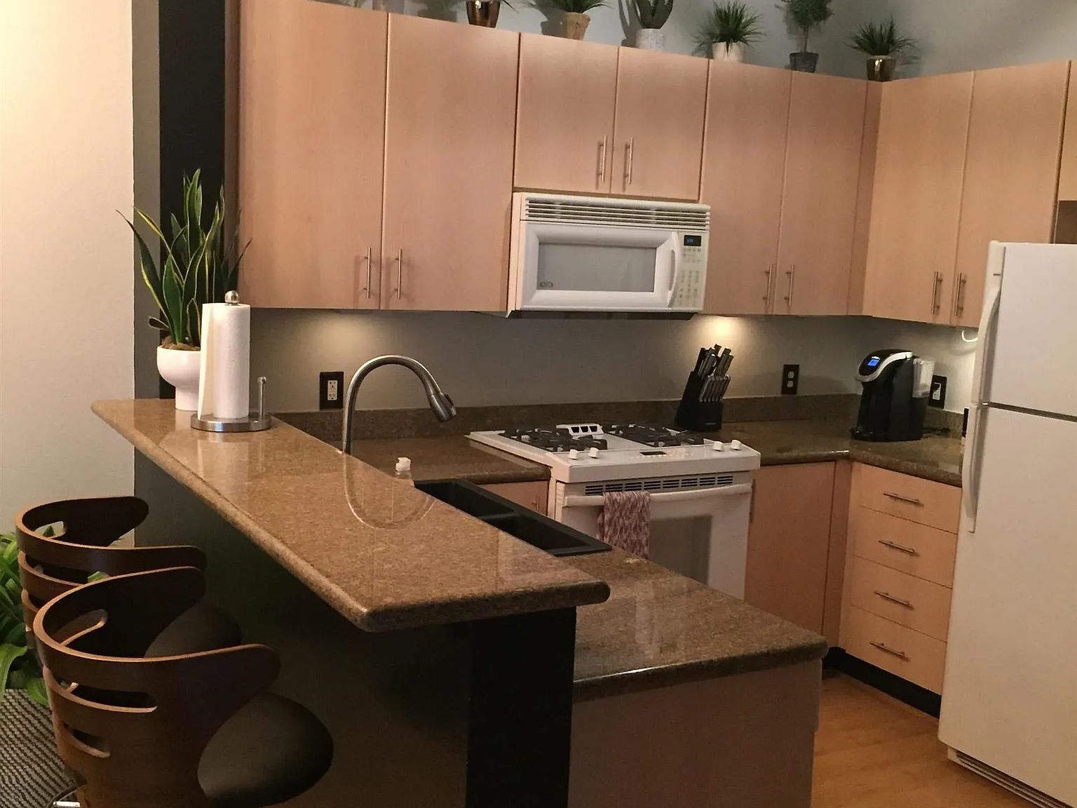 1400 Broadway #1402 San Diego, CA 92101  | Single Family