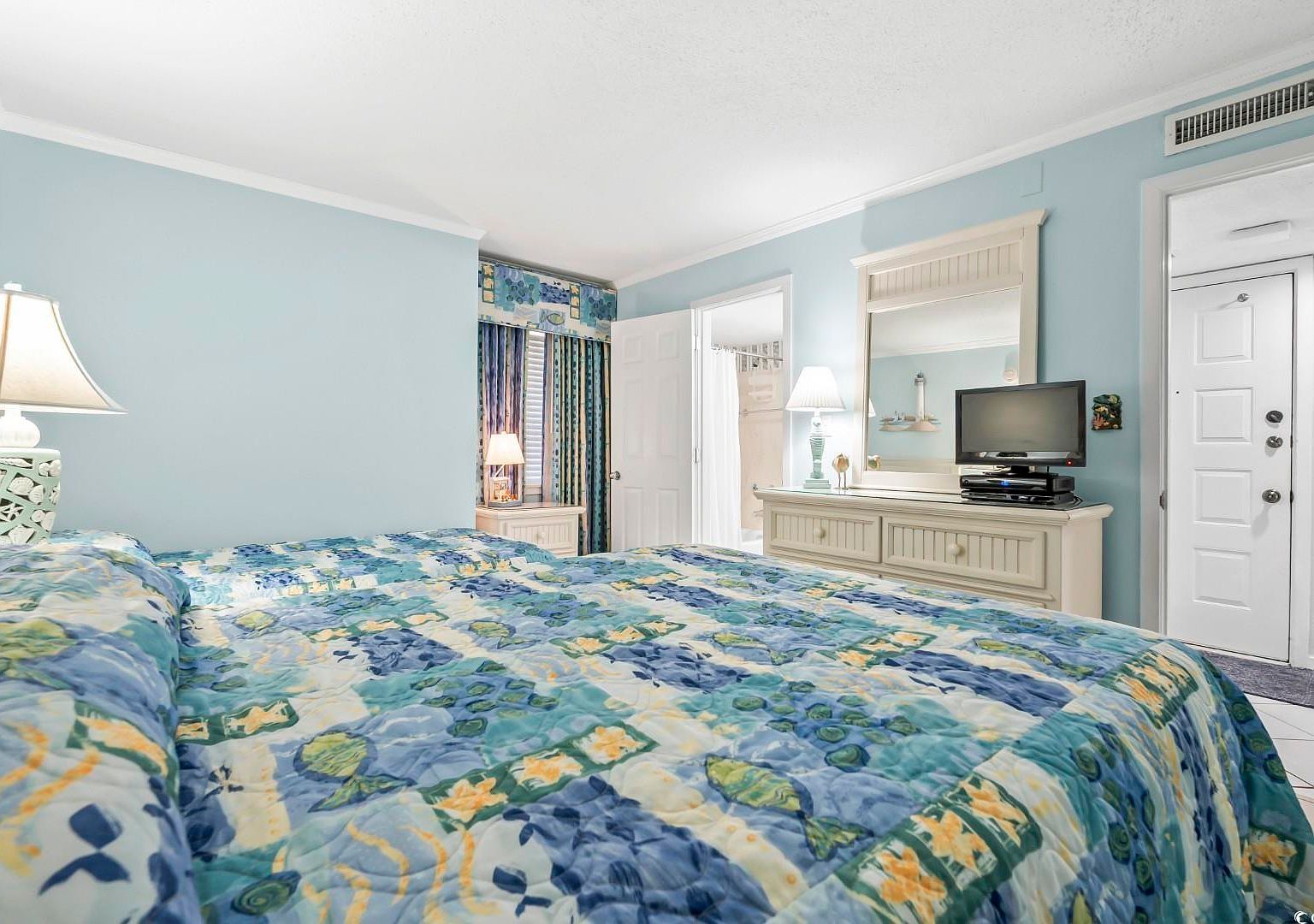 707 S Ocean Blvd #404 North Myrtle Beach, SC 29582 | Condominium