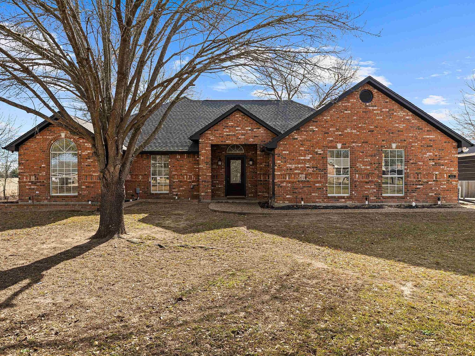 510 Oklahoma St Van, TX 75790  | Single Family