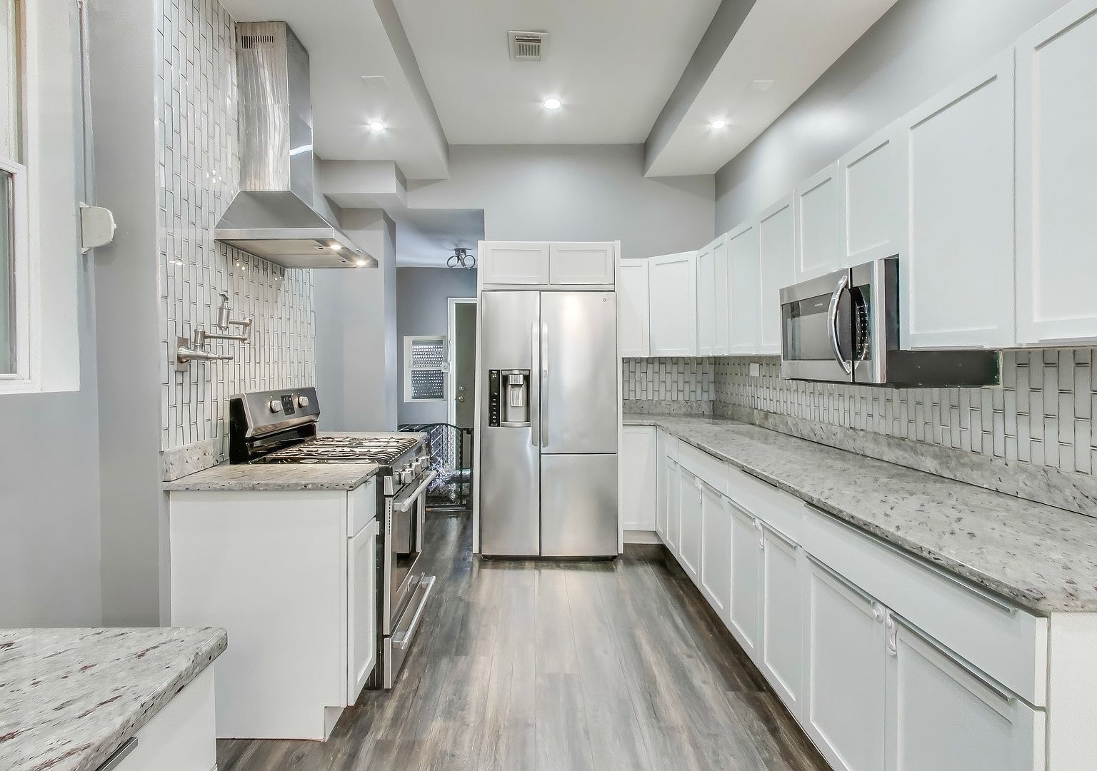 4049 S Indiana Ave Chicago, IL 60653  | Single Family