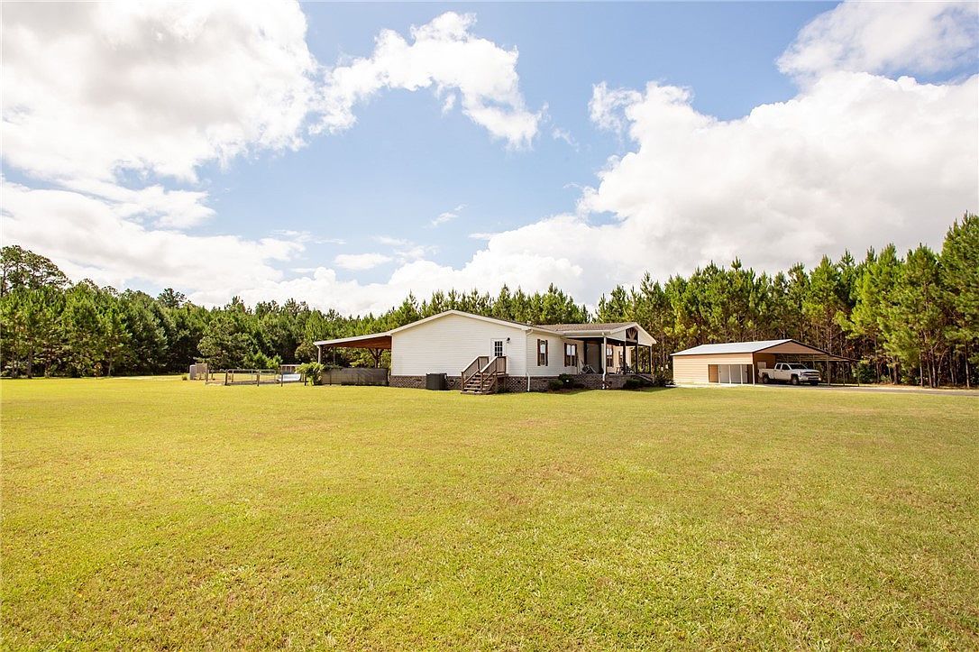 5618 Bowen Rd Blackshear, GA 31516  | Single Family