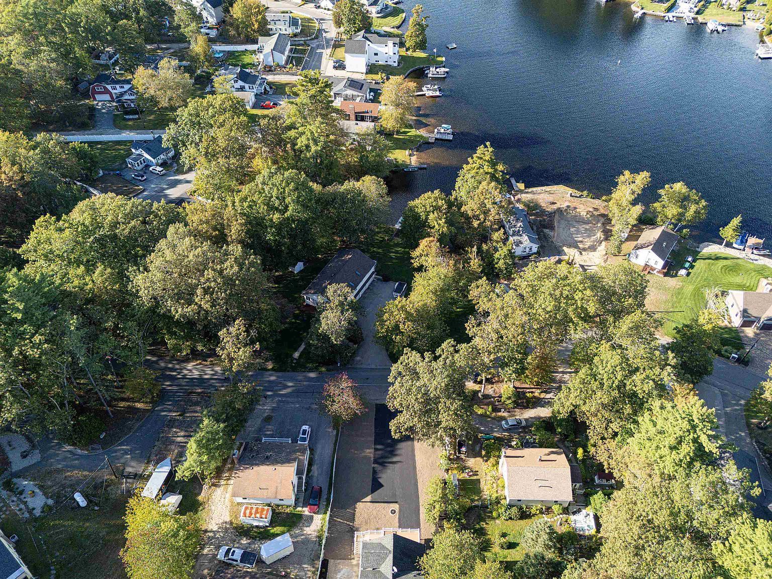 136 Shore Dr Salem, NH 03079  | Single Family