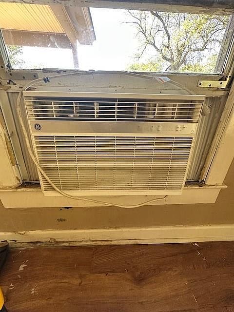 528 S 13th St Independence, KS 67301 | Single Family