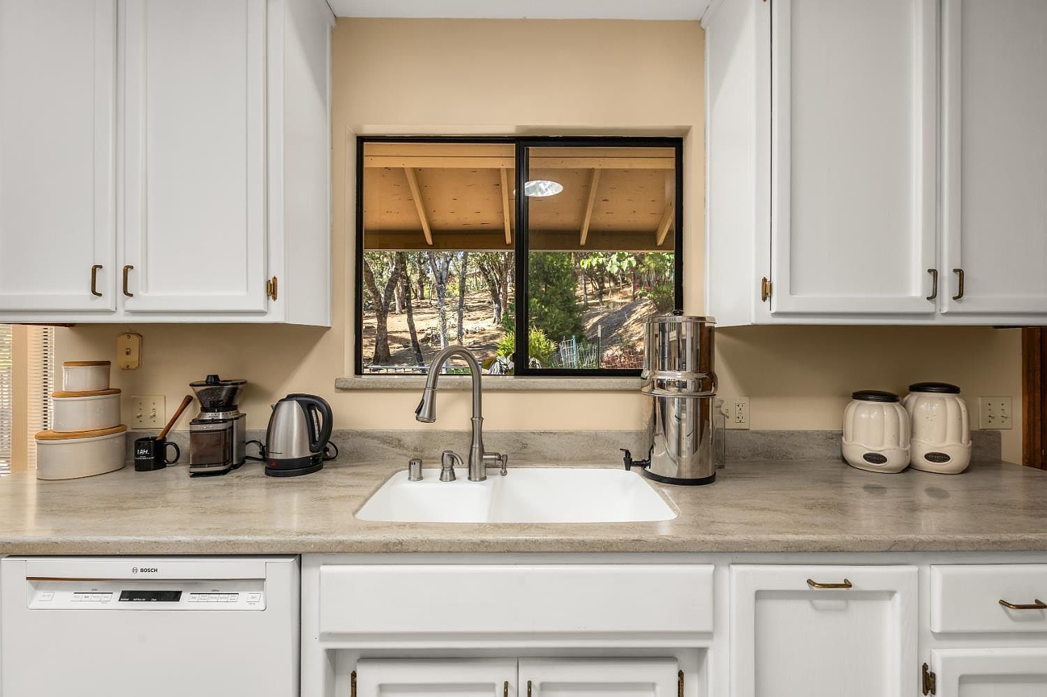 19252 Jayhawk Dr Penn Valley, CA 95946 | Single Family