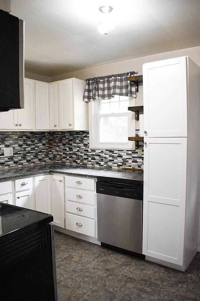 50 Warwood Ter Wheeling, WV 26003 | Single Family