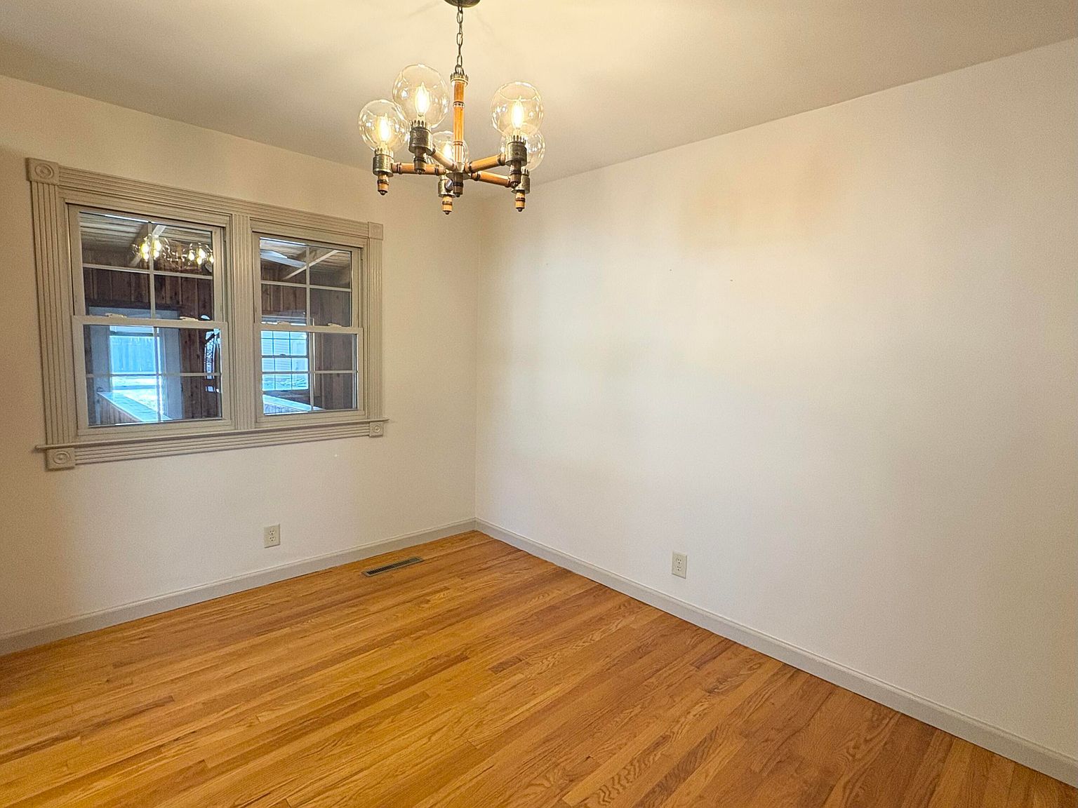 3030 Lynnwood Dr Paris, KY 40361 | Single Family