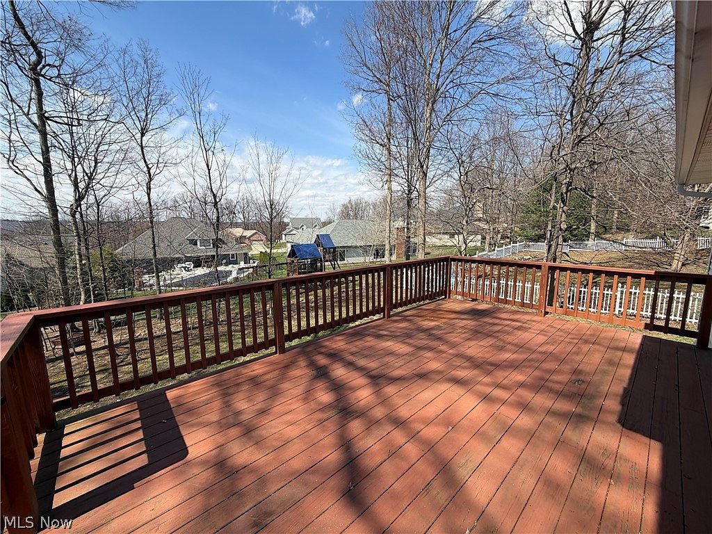 866 Lawrence Dr Wadsworth, OH 44281 | Single Family