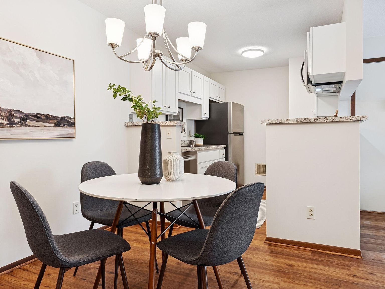 2250 Benson Ave APT H Saint Paul, MN 55116 | Condominium