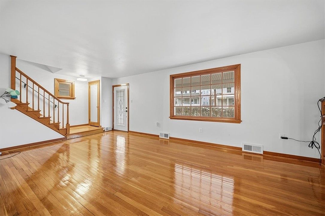 1911 McLean St Aliquippa, PA 15001  | Single Family