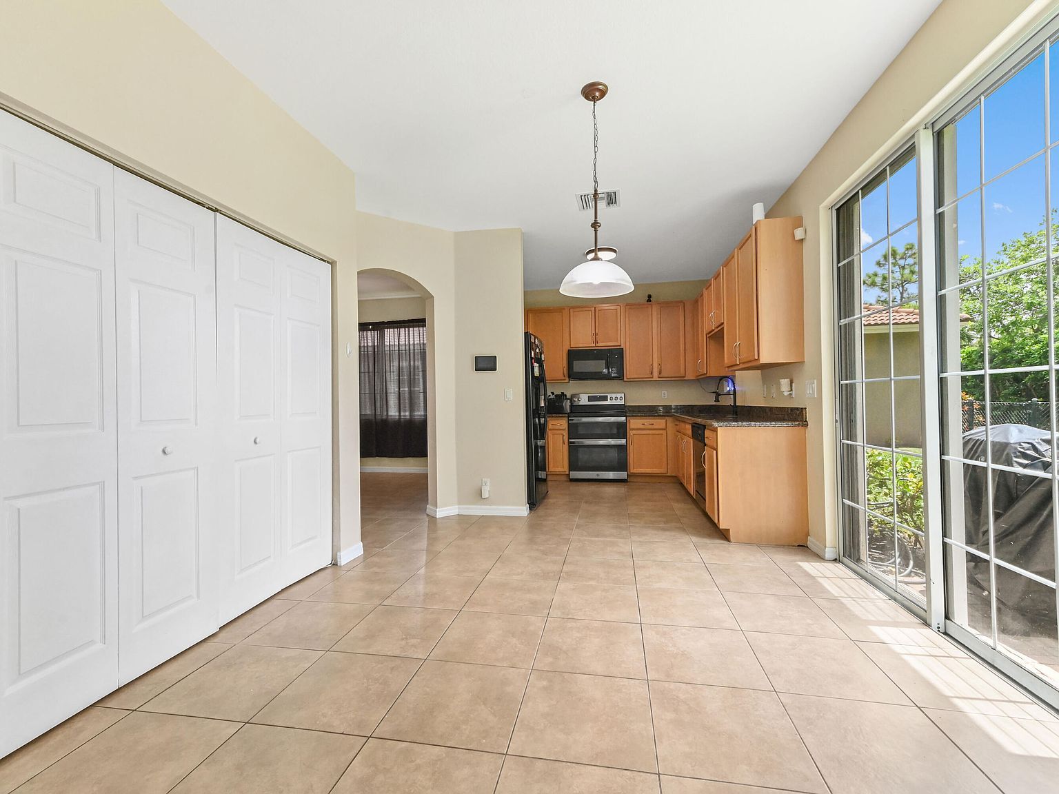 6819 Osage Cir Greenacres, FL 33413 | Single Family