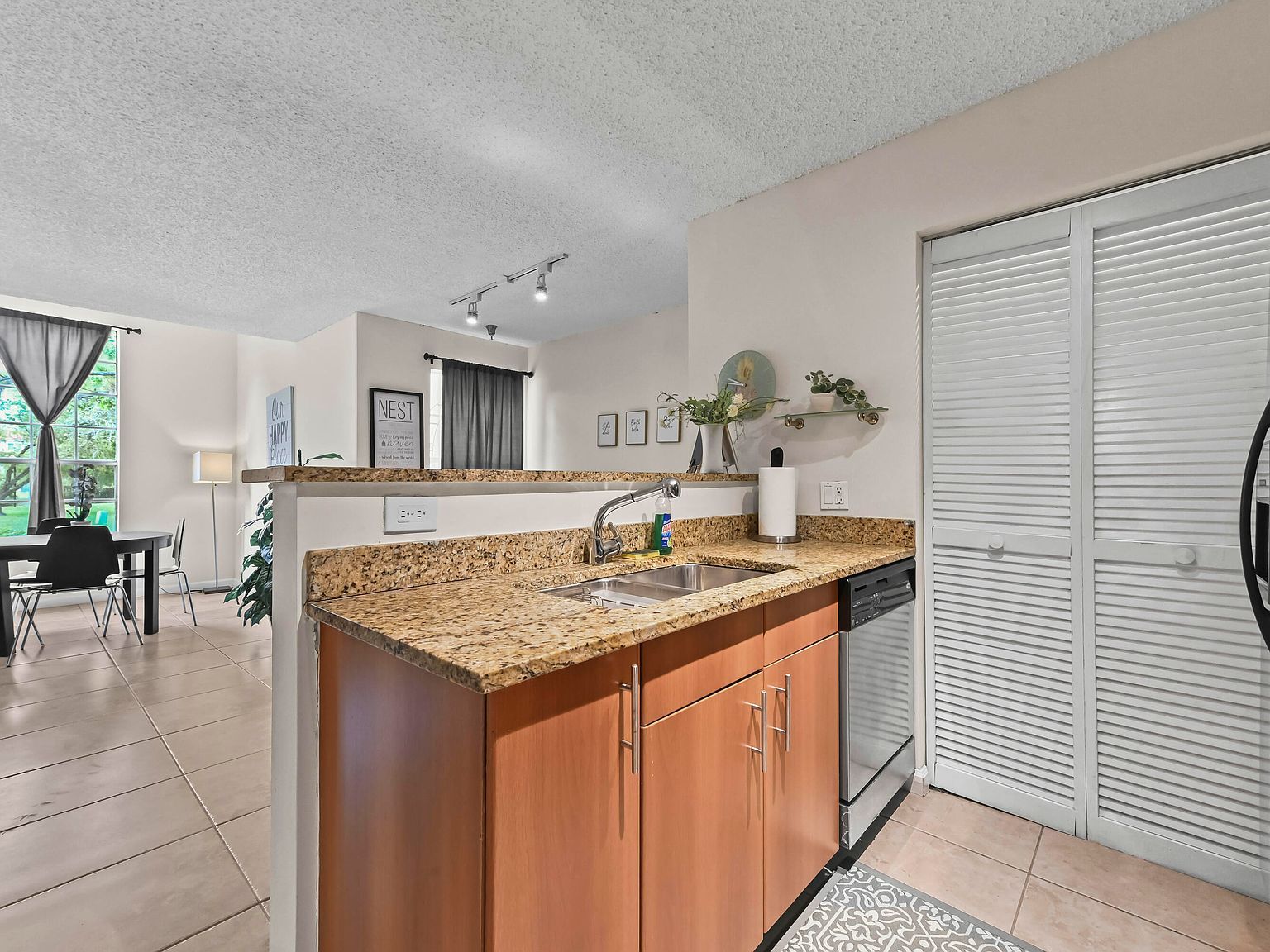 1205 Crystal Way APT K Delray Beach, FL 33444 | Condominium