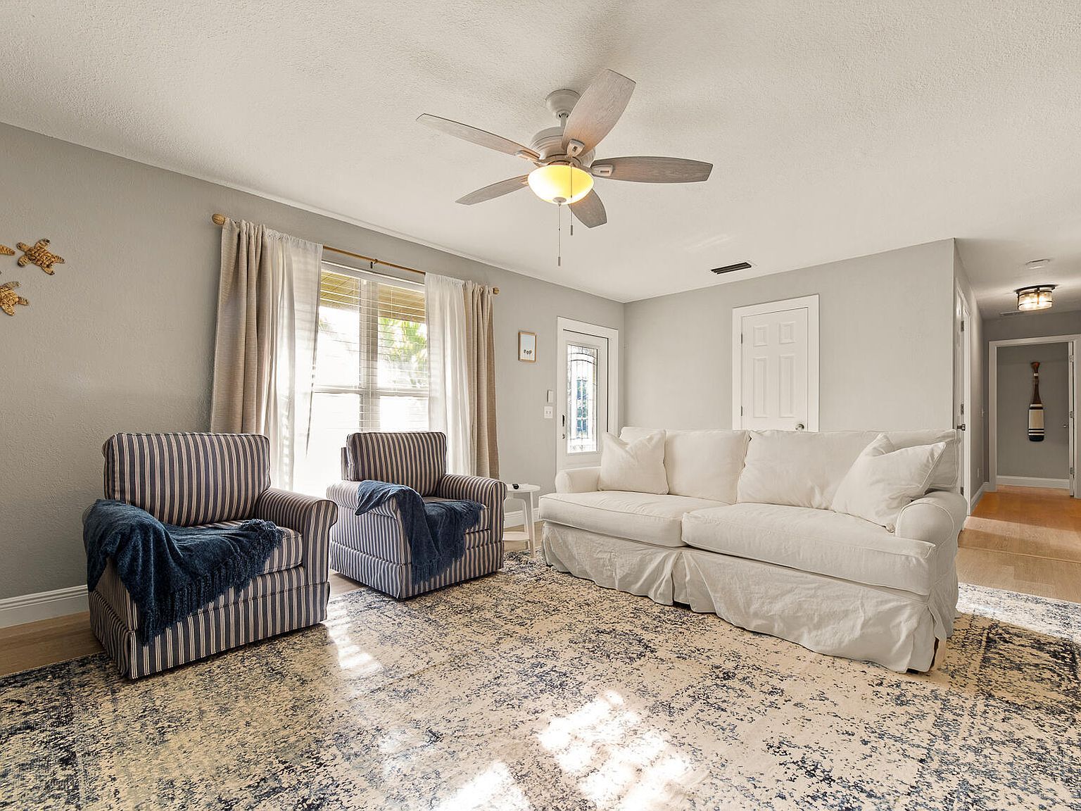 6015 Seagrape Dr Fort Pierce, FL 34982  | Single Family