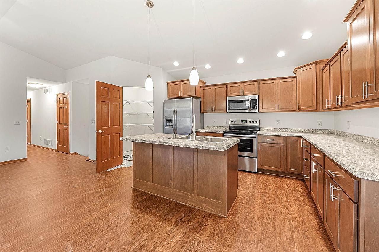 390 Meadow Ln Columbus, WI 53925 | Single Family