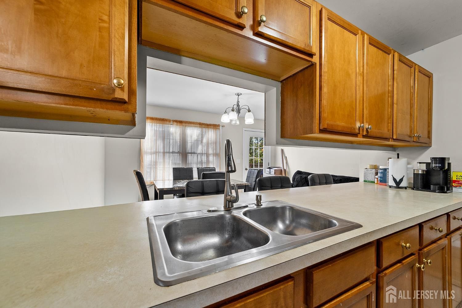 80A Larch Ave New Brunswick, NJ 08901  | Condominium